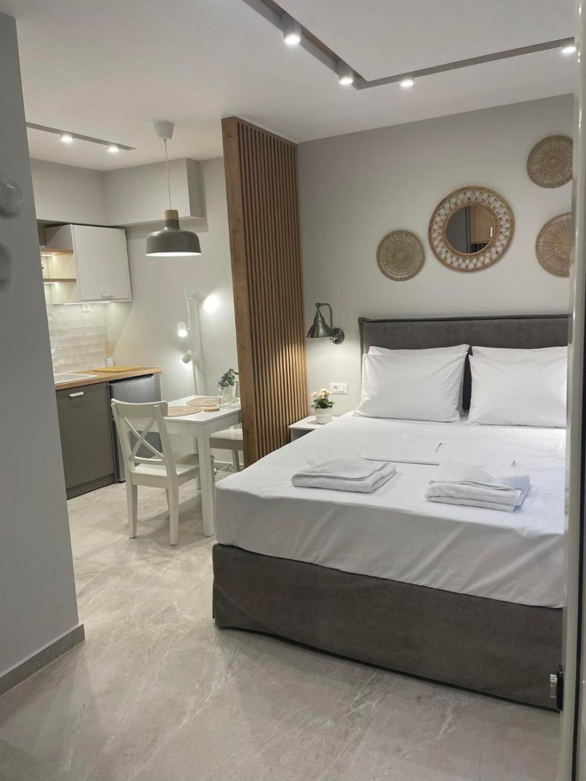 Armonia Small Luxury Apartments Ierápetra Стая снимка
